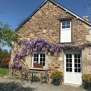  Hébergement de vacances Charming In Brittany